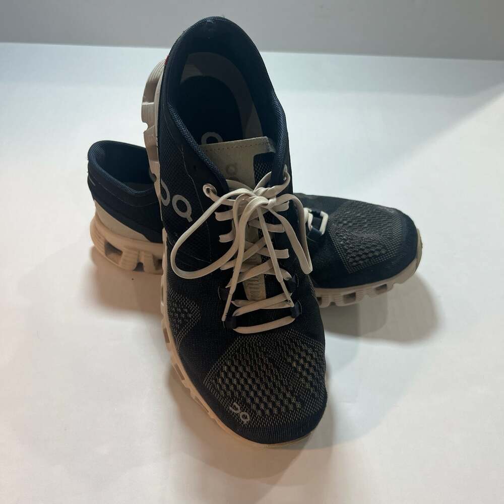 On Cloud X 2.0 Women's Performance Running Shoes Black/White 8.5
